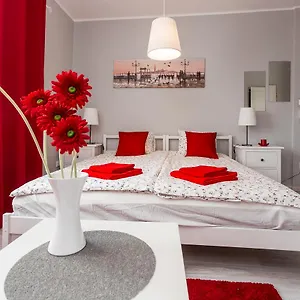 Grey House , Вроцлав Польша